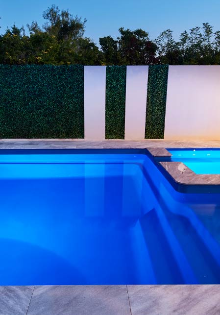 hosting-the-ultimate-poolside-party-blogimage2-m